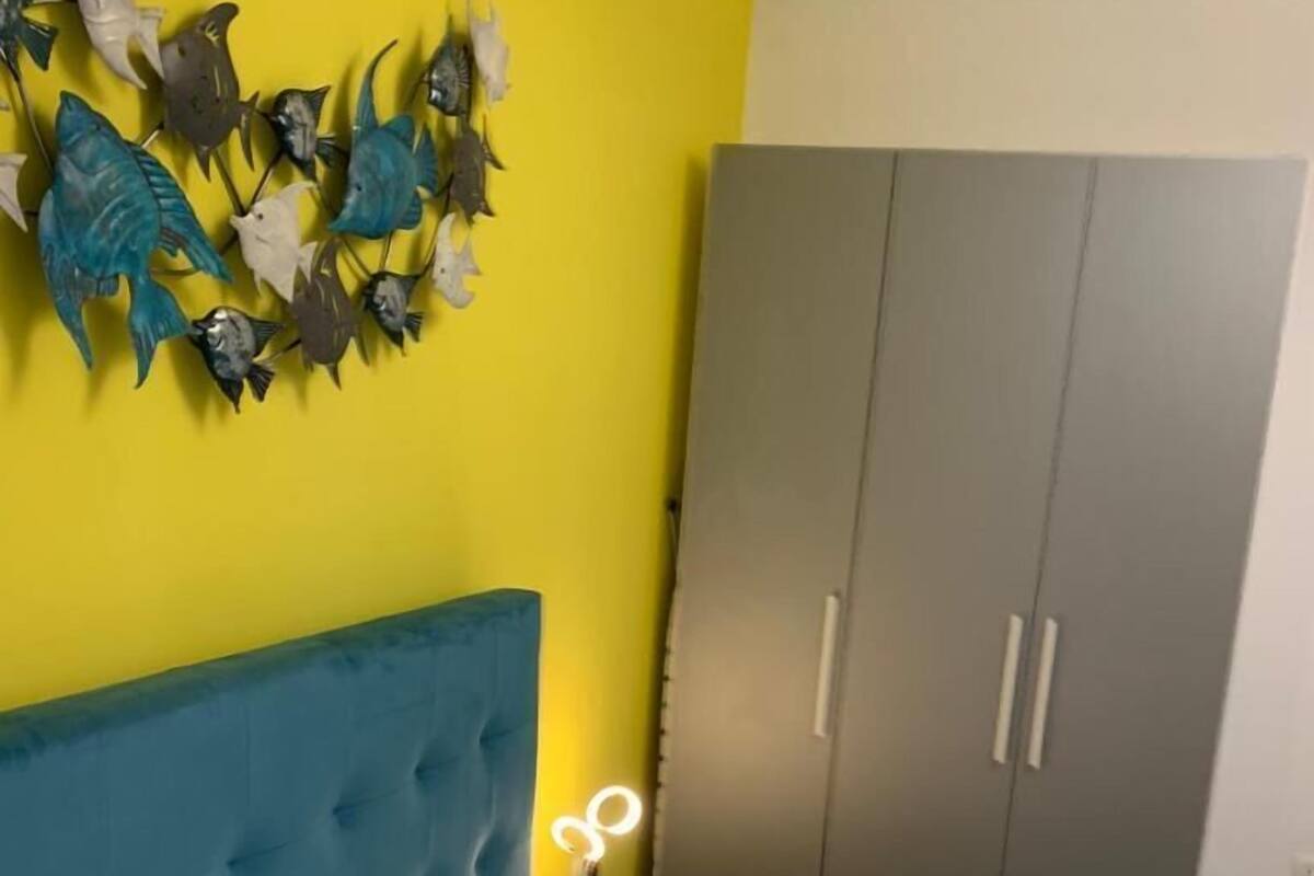 1 bedroom, individually decorated, individually furnished
