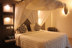 Premium bedding, down duvets, individually decorated, blackout curtains - Villa Petit Paradis Boutique Hôtel (Ngaparou)