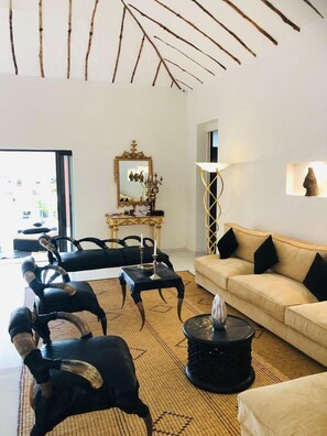 Reception - Villa Petit Paradis Boutique Hôtel (Ngaparou)