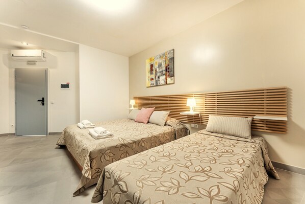 1 bedroom, iron/ironing board, bed sheets