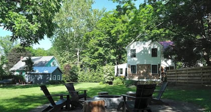 South Street Speakeasy: Historic Rosendale Home