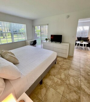 2 bedrooms, iron/ironing board, travel cot, free WiFi