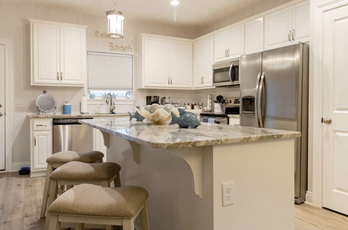 冰箱、微波炉、烤箱、炉灶