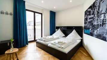 Zweibettzimmer | Verdunkelungsvorhänge, kostenloses WLAN, Bettwäsche