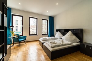 Blackout drapes, free WiFi, bed sheets