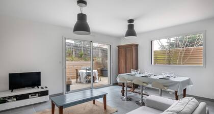 Maison récente en bord de mer - 15m de la plage