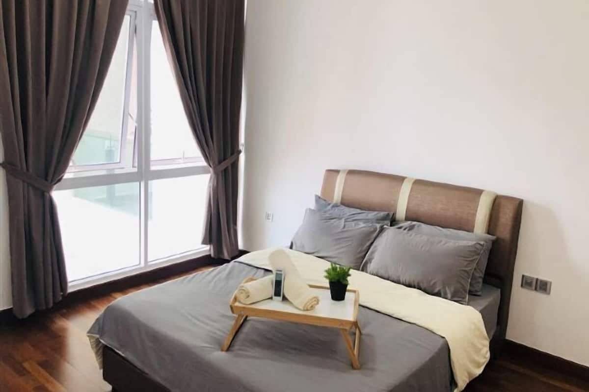 1 Schlafzimmer, individuell dekoriert, individuell eingerichtet