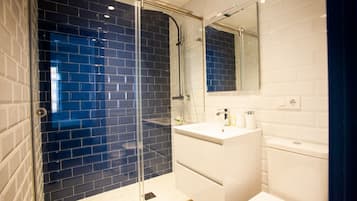Double Room (Lukanda 4) | Interior