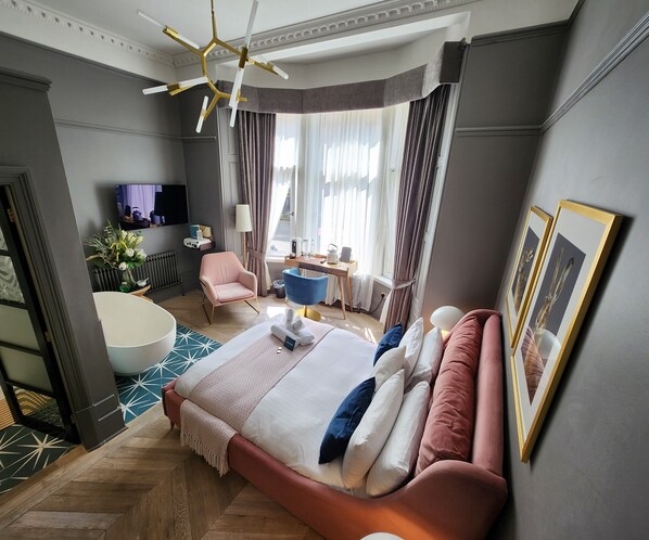 Individually decorated, individually furnished, desk, laptop workspace