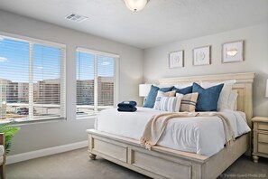 House, 5 Bedrooms | 5 bedrooms, free WiFi
