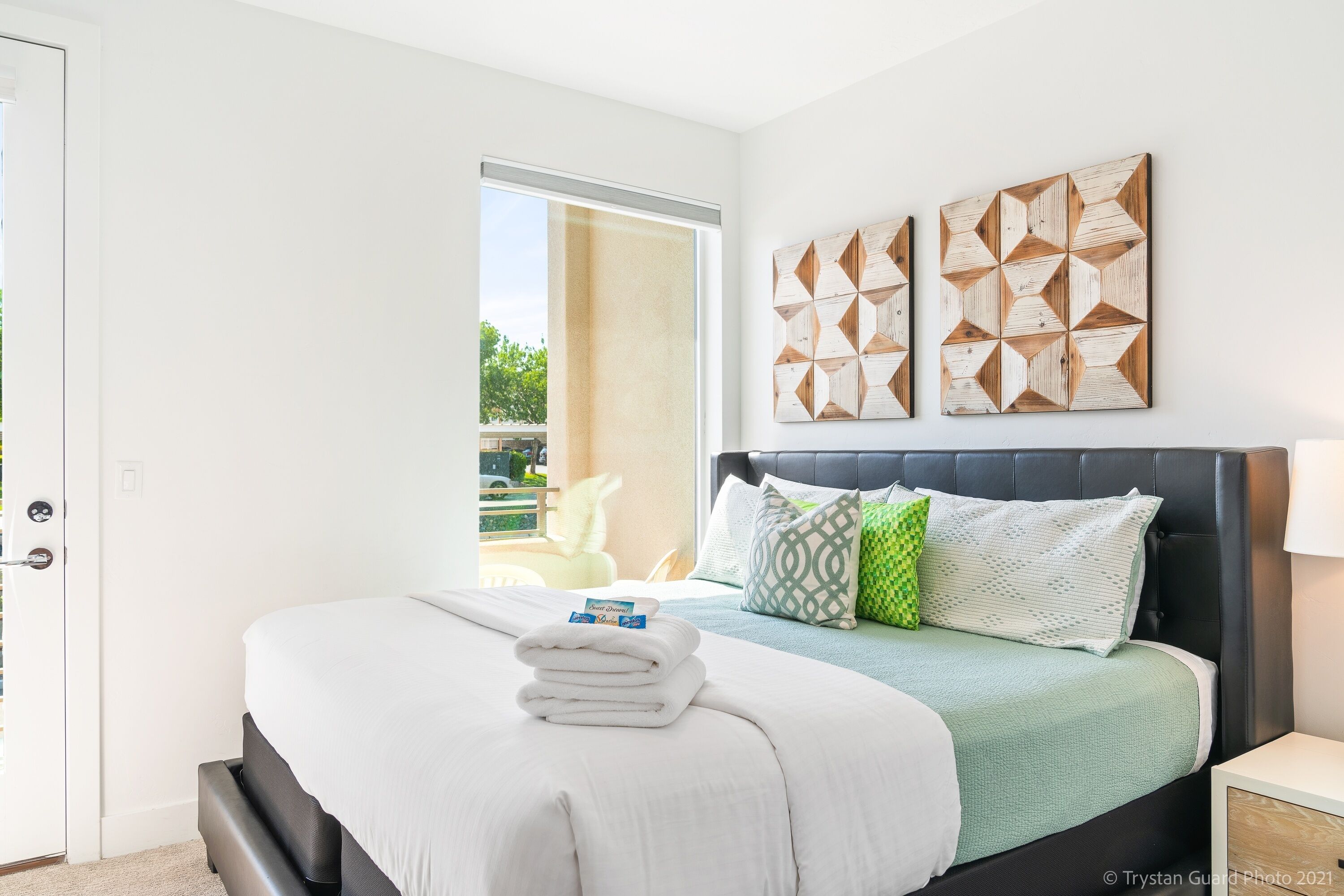 Townhome, 4 Bedrooms | 4 bedrooms, desk, travel cot, free WiFi