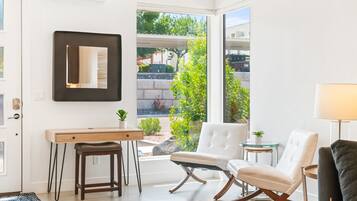 Townhome, 4 Bedrooms | Interior