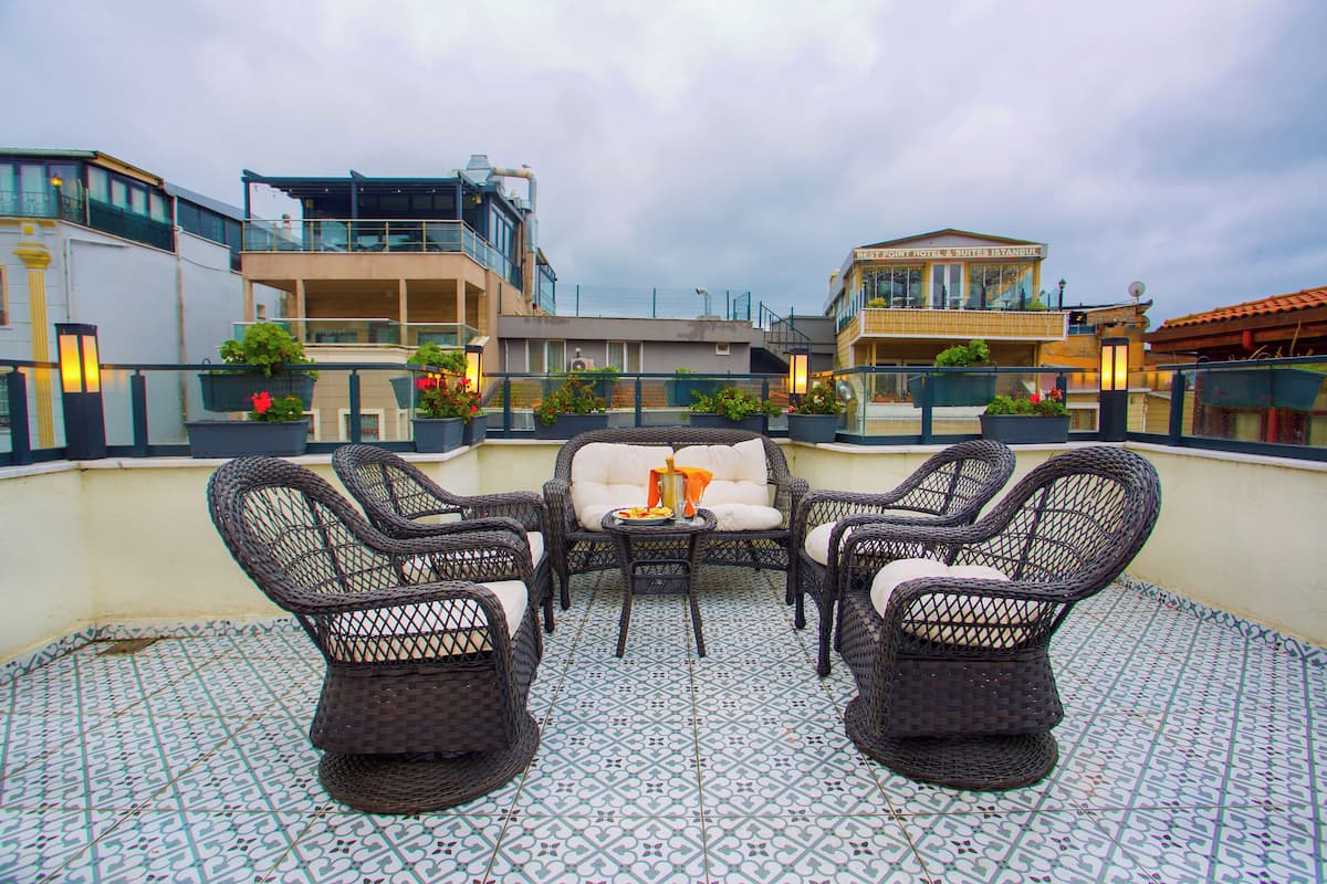 Luxury Double Room | Terrace/patio