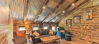 Serene Vacation Home with Kayaks & Ample Space