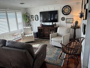 Smart TV, DVD player, books