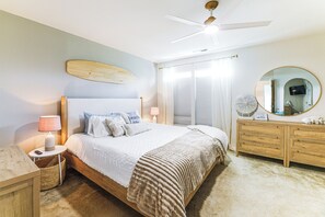 4 bedrooms, travel crib, internet, bed sheets - Bikes, Kayaks, Pool: Getaway 3 Mi to Bethany Beach (Millville)