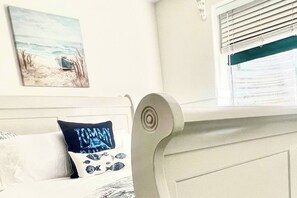 1 habitación, tabla de planchar con plancha, cuna de viaje y internet 