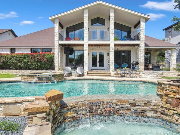 Outdoor pool, a heated pool