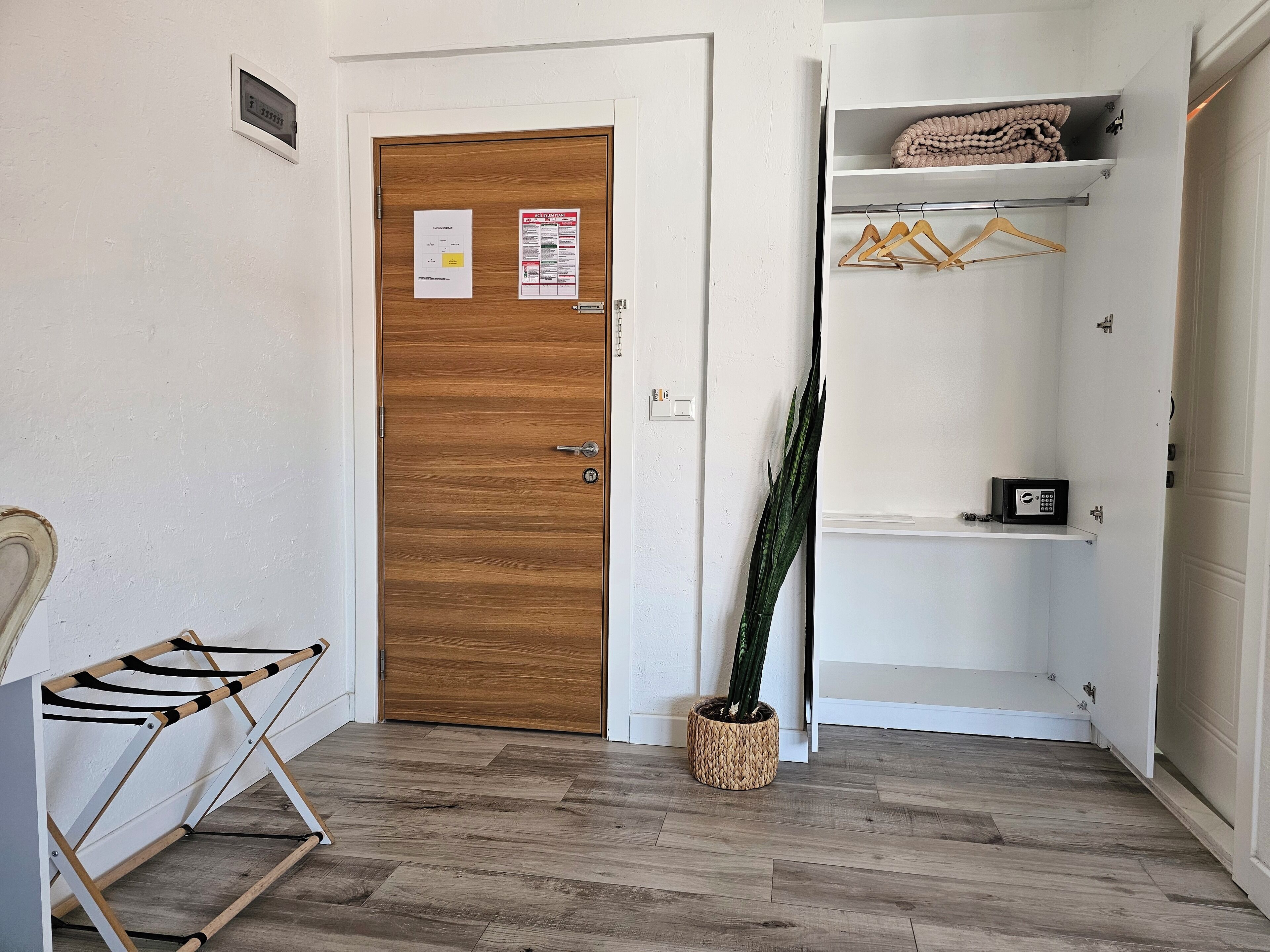 deluxe triple room | 1 bedroom, memory-foam beds, free minibar items, individually decorated