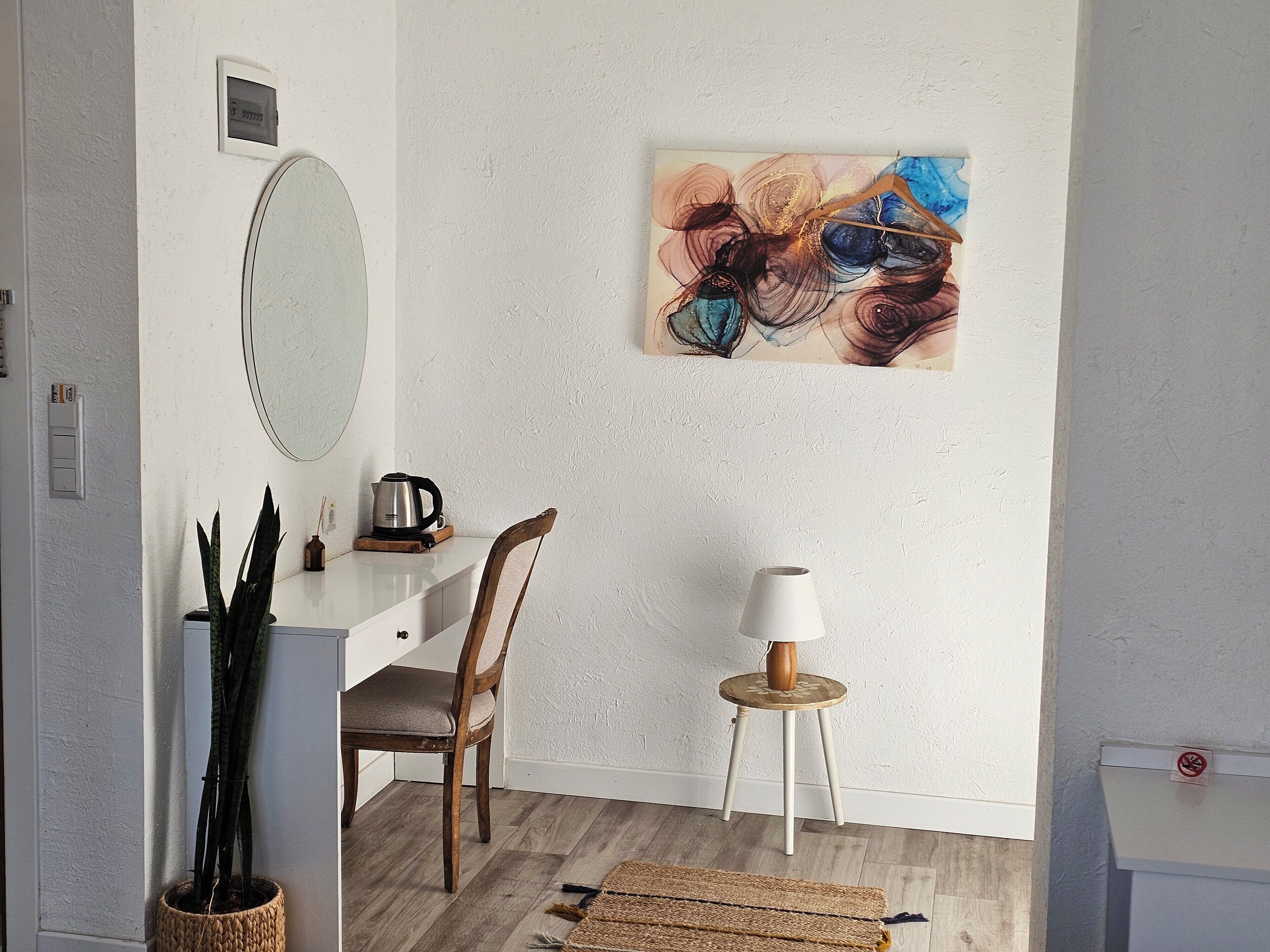 city double room | living area | 24-inch lcd tv with satellite channels, tv