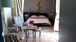 Habitació doble Comfort | Decoració individual, mobiliari individual i escriptori 