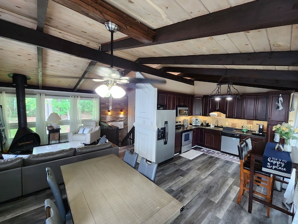 Interior - Cozy property, a short walk to a lake front beach. (Locust Grove)