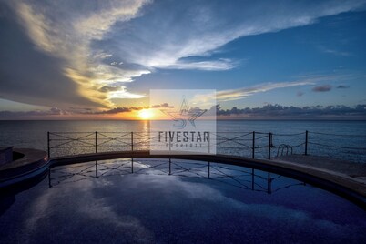 Private Terrace with Ocean Views El Cantil 3BN