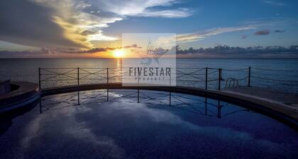 Tropical Paradise w/ Ocean Views at El Cantil 7BS