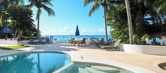 Diver's Paradise!  3 Bdrm True Oceanfront!