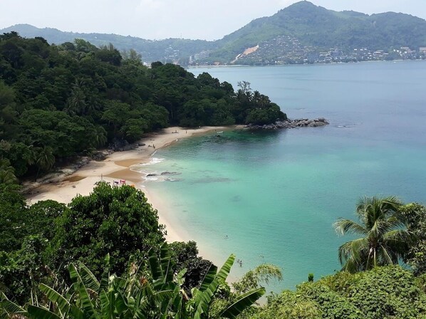 In Strandnähe, Liegestühle