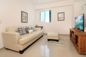 TV, books, offices - Breathtaking Ocean Views!  On Sale Now! (San Miguel de Cozumel)