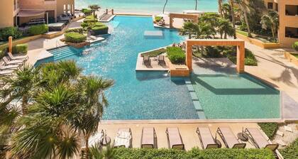 True Oceanfront! Luxury El Faro End Unit! S309