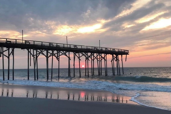 Plage, chaises longues, serviettes de plage