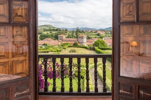 Interior - Spectacular manor house inside Santillana de Mar (Santillana del Mar)