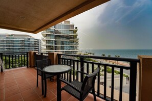 Standard Apartment, 1 Bedroom, Pool Access, Sea View | Terrace/patio - Anantara Royal Amwaj | Luxurious 1 BR-Palm Jumeirah (Dubai)