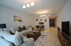 Standard Apartment, 2 Bedrooms, Pool Access, Partial Sea View | 2 bedrooms, free WiFi - Al Fattan (Dubai)