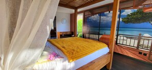 3 Schlafzimmer, Schreibtisch, Bügeleisen/Bügelbrett, Reisekinderbett