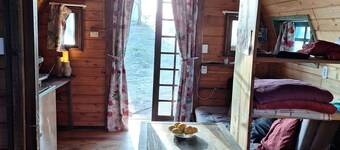 CHALÉ DO HOBBIT Ibiraquera 5.6 km from Rosa, blessed nature, incredible chalet