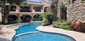 Piscine extérieure