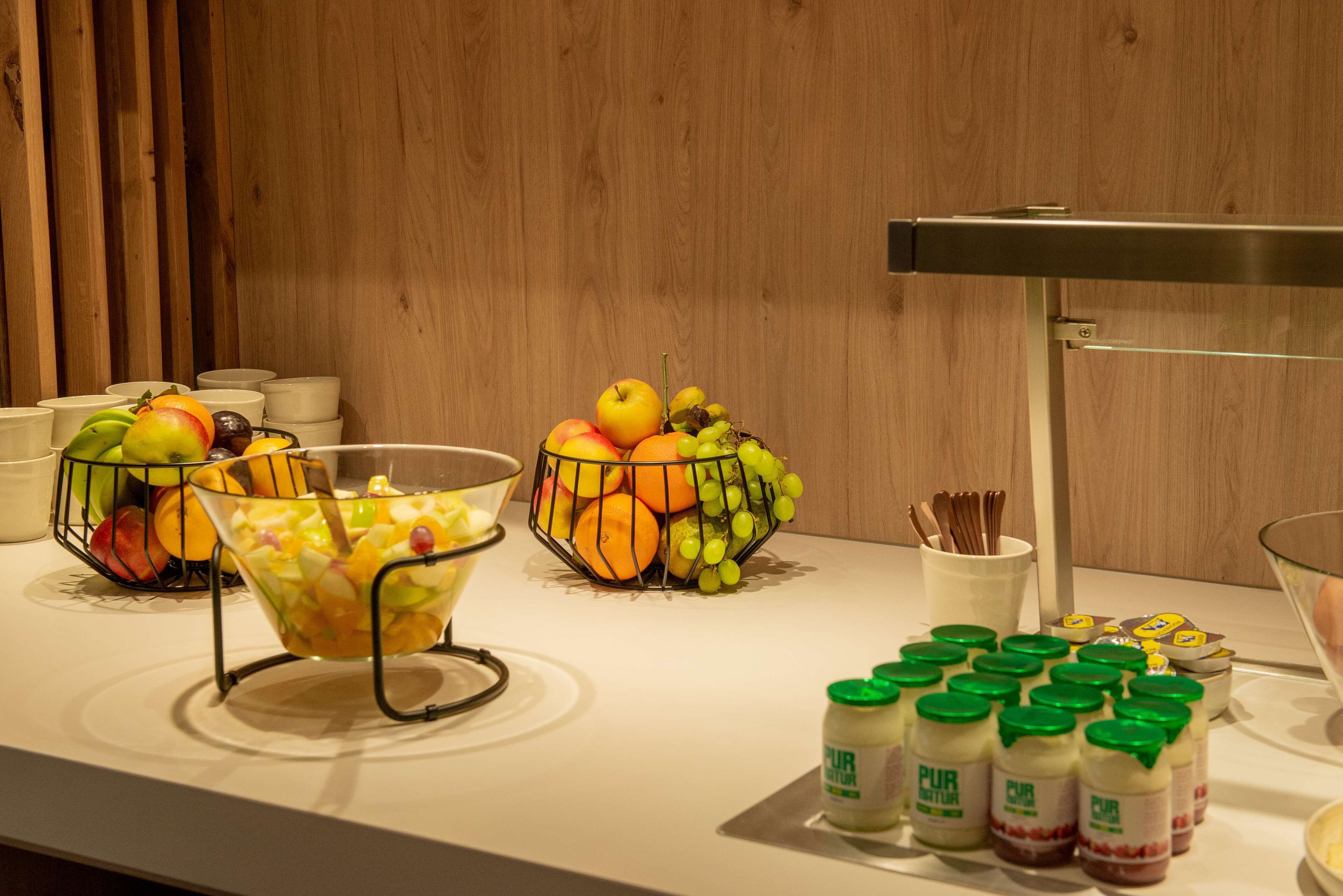 daily buffet breakfast (eur 20 per person)