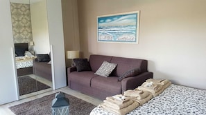 1 makuuhuone, työpöytä, vauvan matkasänky, Wi-Fi