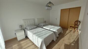 2 chambres, fer et planche à repasser, Wi-Fi gratuit