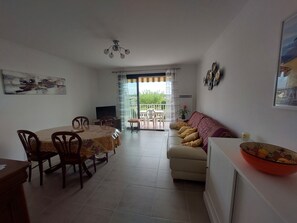 TV - BANDOL, Pleasant T3 classified *** of 68 m2 for 4 people (Bandol)