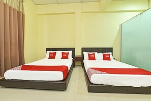 Family Room, Private Bathroom | Bed sheets - OYO Home 90383 Chaah Homestay 1 (Chaah)
