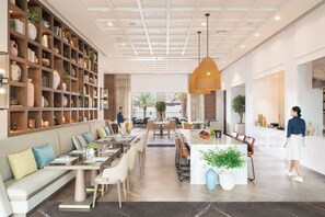 Restaurant - Address Beach Resort Fujairah (Al Aqah)