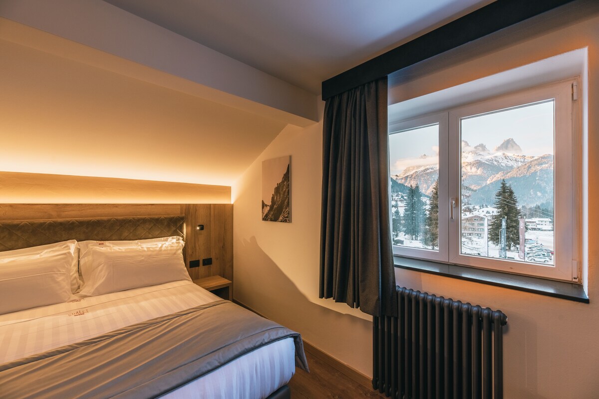 豪華客房, 山景 | 意大利 Frette 床單、高級寢具、羽絨被、記憶棉床墊