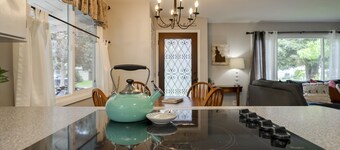 Downtown Coeur d'Alene Charmer