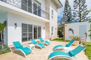 Sundeck