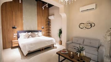 Studio Suite | Hypo-allergenic bedding, minibar, free WiFi, bed sheets