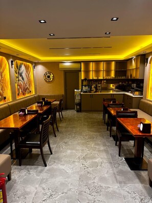 Breakfast buffet - Miss City Hotel Taksim (Istanbul)
